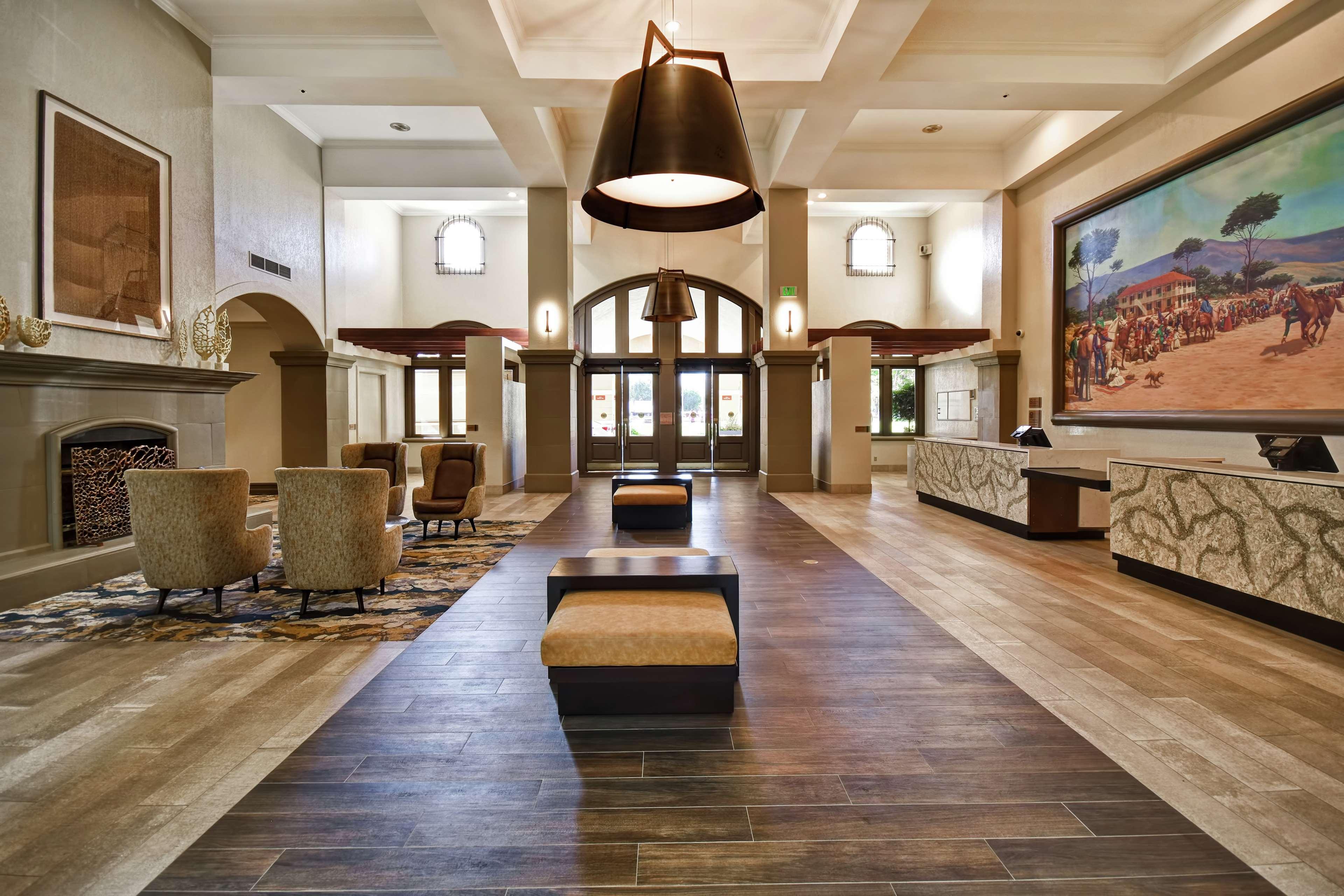 Embassy - Silicon Valley Hotel 3*