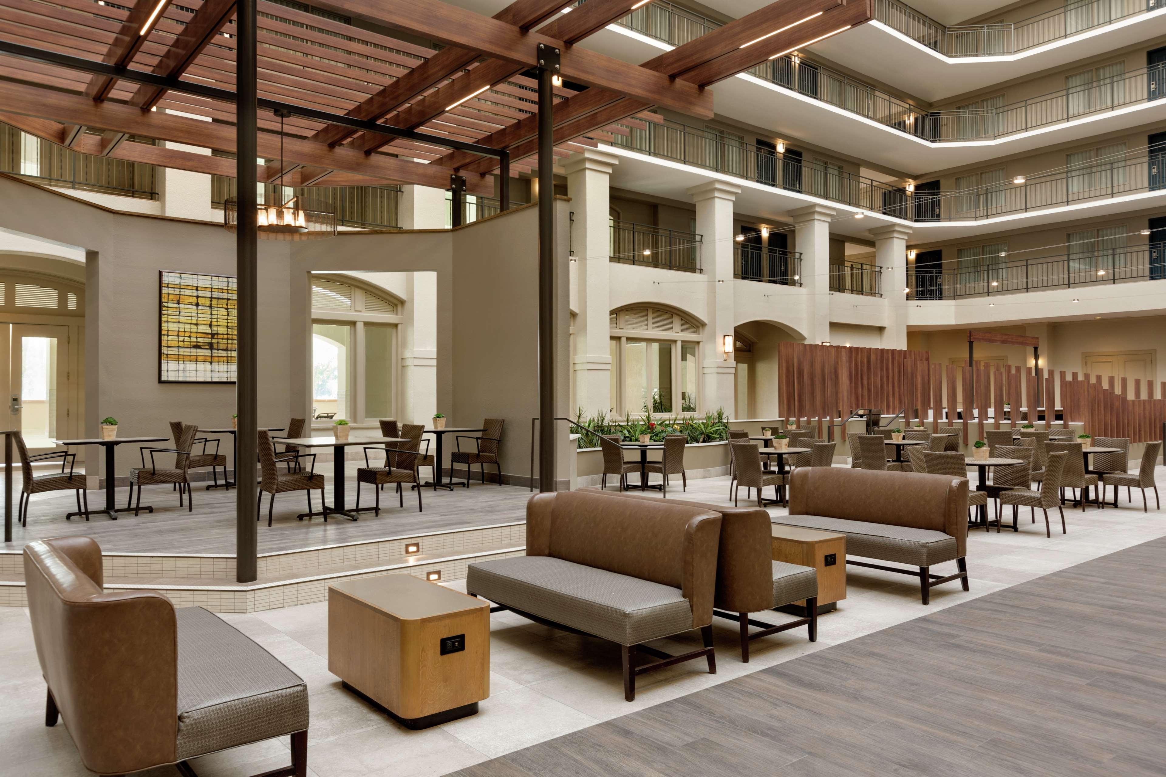 Hotel Embassy - Silicon Valley