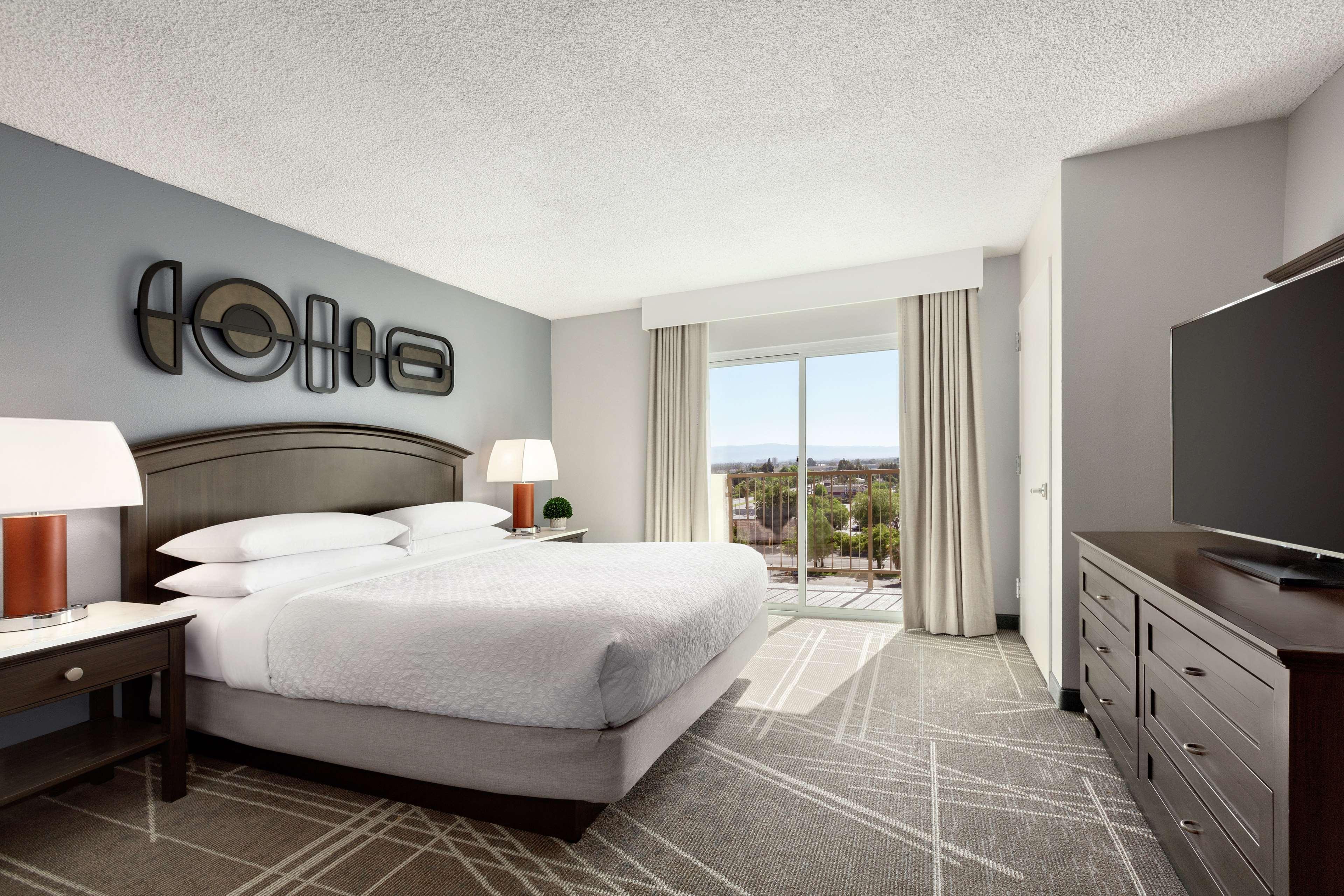 Embassy - Silicon Valley Hotel Milpitas